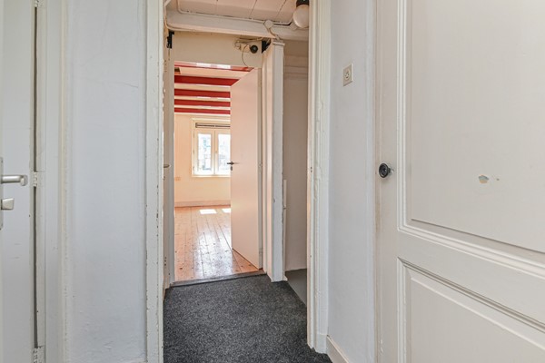 Medium property photo - Van Hogendorpstraat 7A, 2515 NR Den Haag